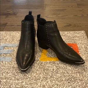 Marc Fisher Size 9 Woman Chelsea Boots